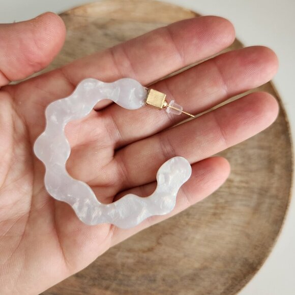 Bundle and Save- New White Acrylic and Gold Hoop Earrings. Minimalist Jewelry. - Picture 6 of 7